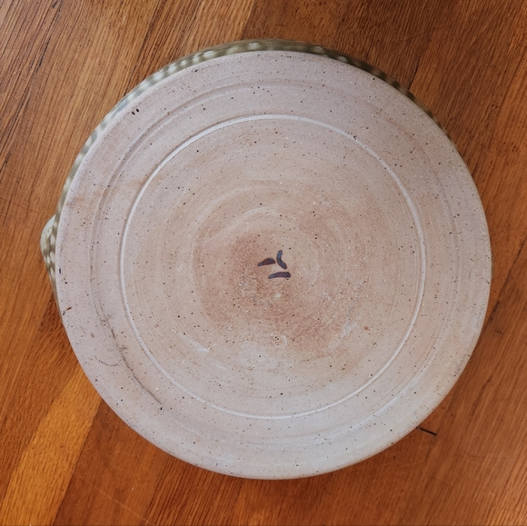 Handmade Pottery Chicken Roasting Pan - Picture 4 of 4